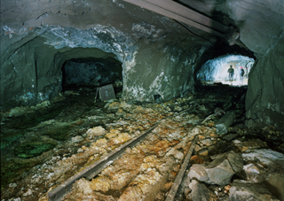 mining of tungsten